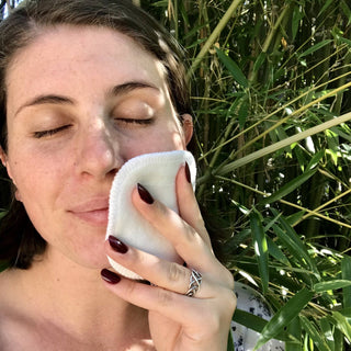 Deluxe Bamboo Facial Rounds: 4 Count