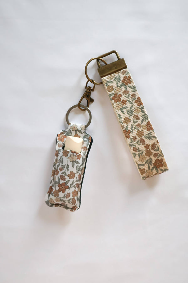 Chapstick Holder Keychain, Lip Balm & Stick Holder Keychain: 39 black beige daisy